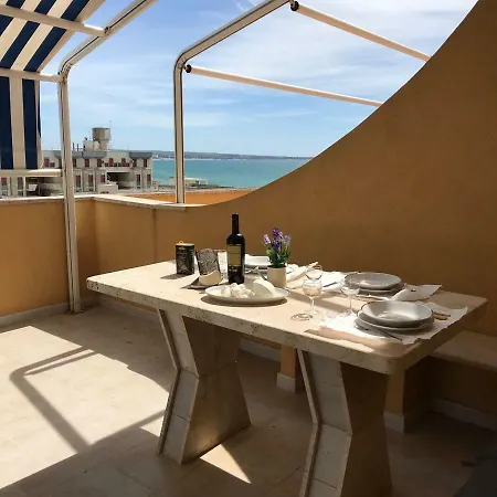 Attico In Riva Al Mare Lägenhet *