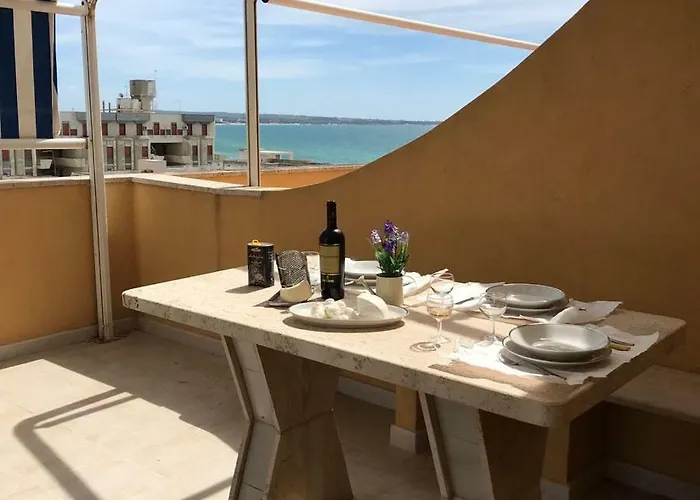 Attico In Riva Al Mare Apartment *